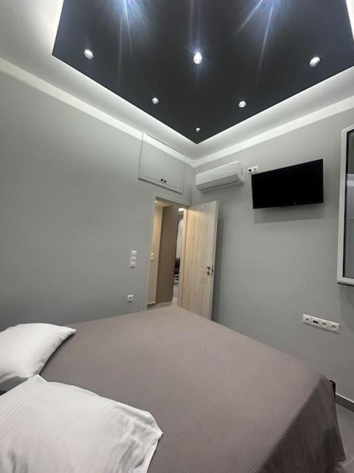 Luxury Apt 5Min To Metro Nikaia Piraeus Exterior photo